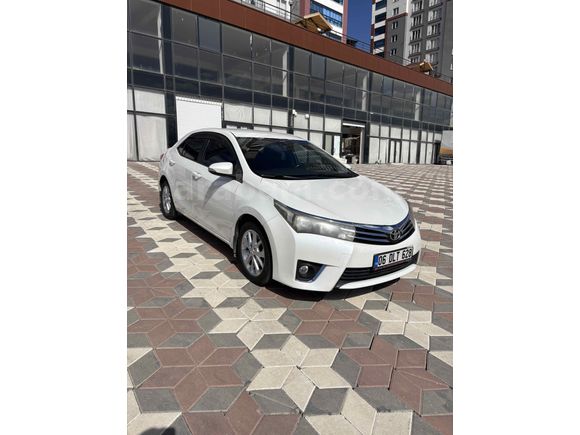 Sahibinden Toyota Corolla 1.4 D-4D Advance 2013 Model 