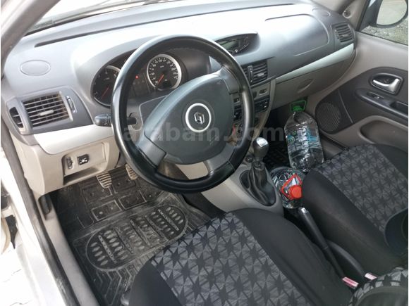 Sahibinden Renault Clio 1.4 Expression 2010 Model