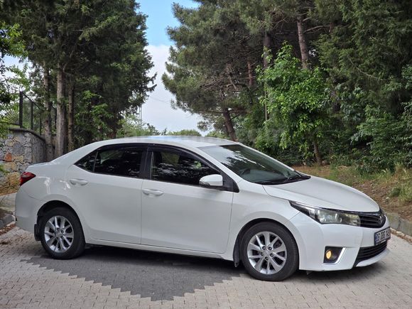 Galeriden Toyota Corolla 1.4 D-4D Advance 2015 Model İstanbul