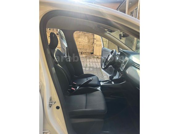 Sahibinden Renault Clio 1.0 TCe Joy 2021 Model 
