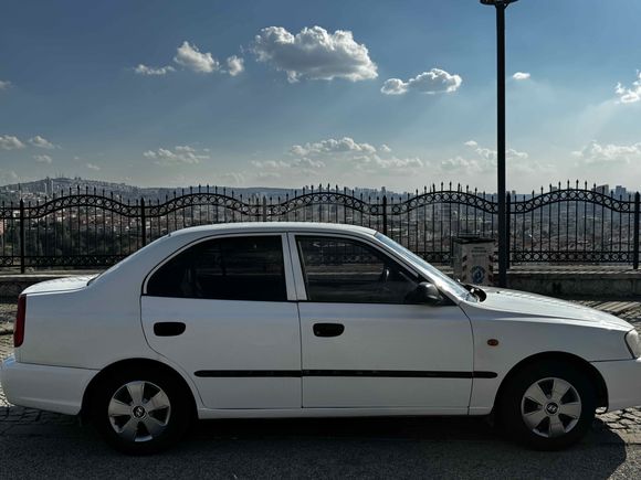 Sahibinden Hyundai Accent 1.3 LX 2000 Model 