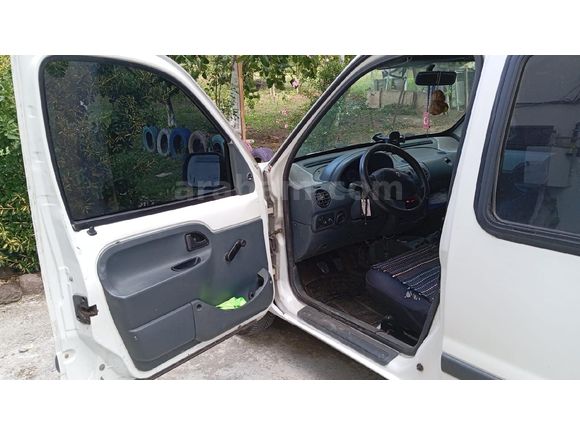Sahibinden Renault Kangoo 1.4 RNA 2001 Model