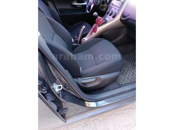 Sahibinden Toyota Auris 1.6 Comfort 2008 Model