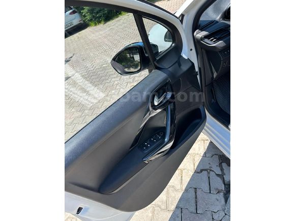 Sahibinden Peugeot 208 1.2 PureTech Access 2016 Model  101.000 km Diğer