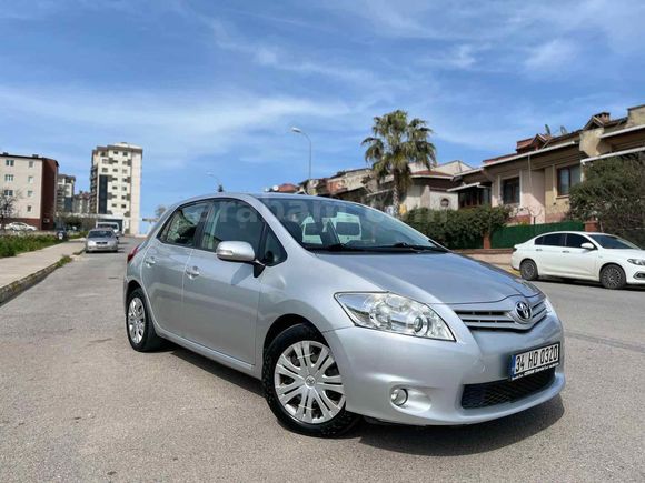 Sahibinden TAM OTOMATIK DÜŞÜK KM MASRAFSIZ 
Toyota Auris 1.6 Comfort Extra 2010 Model 