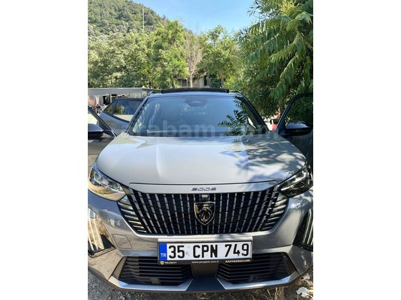 Sahibinden temiz garantili Peugeot 2008 GT 2025 model