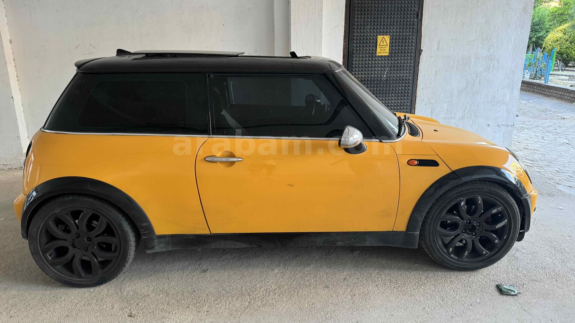 Sahibinden Mini Cooper S 1.6 2002 Model 380.000 km Sarı 3