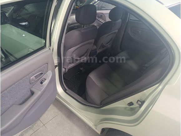 Sahibinden Hyundai Elantra 1.6 GLS 2005 Model