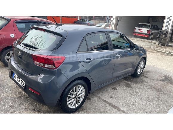 İLK Sahibinden Kia Rio 1.4 CVVT Elegance Konfor 2021 Model  