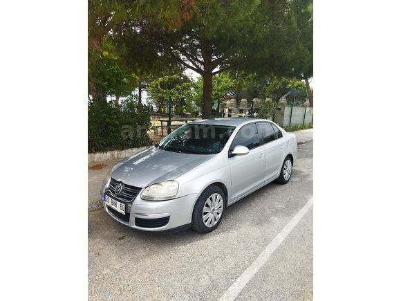 Sahibinden Volkswagen Jetta 1.6 TDi Primeline 2010 Model