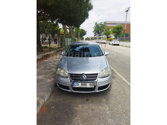 Sahibinden Volkswagen Jetta 1.6 TDi Primeline 2010 Model