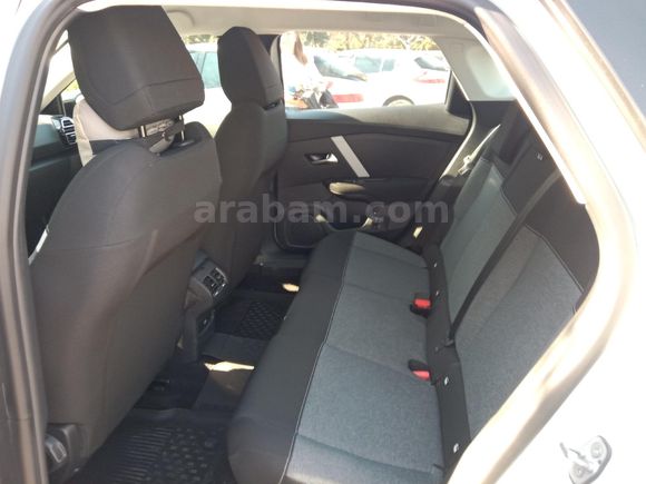 Sahibinden Citroen C4 X 1.2 PureTech Feel Bold 2024 Model