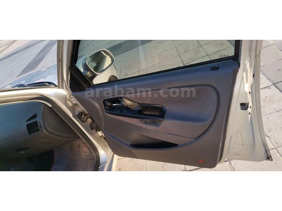 Sahibinden Seat Cordoba 1.4 Stella 2002 Model