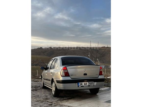 Sahibinden Renault Clio 1.4 Authentique 2005 Model 