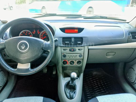 Sahibinden Renault Symbol 1.2 Expression Plus 2012 Model Burhaniye Balıkesir'de