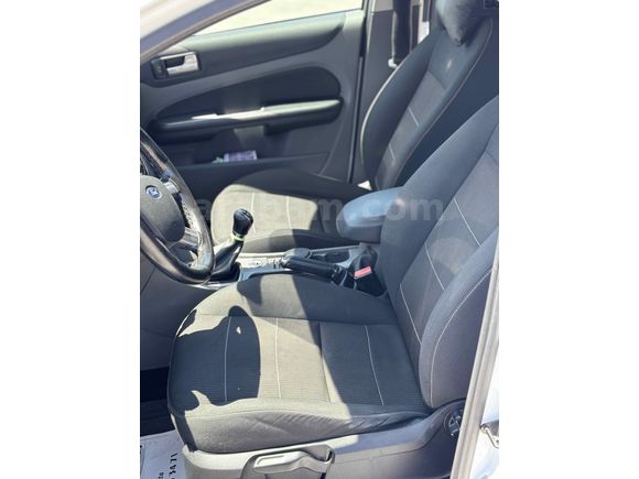 Sahibinden Ford Focus 1.6 Ti-VCT Titanium 2011 Model 