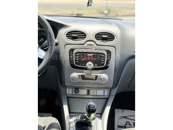 Sahibinden Ford Focus 1.6 Ti-VCT Titanium 2011 Model 