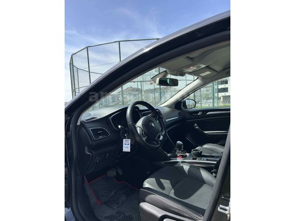 Sahibinden Renault Megane 1.5 Blue DCI Icon 2019 Model 