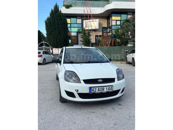 Sahibinden Ford Fiesta 1.4 TDCi Comfort 2007 Model  330.000 km Beyaz