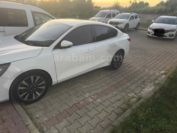 Sahibinden Ford Focus 1.5 EcoBlue Titanium Stil 2023 Model 