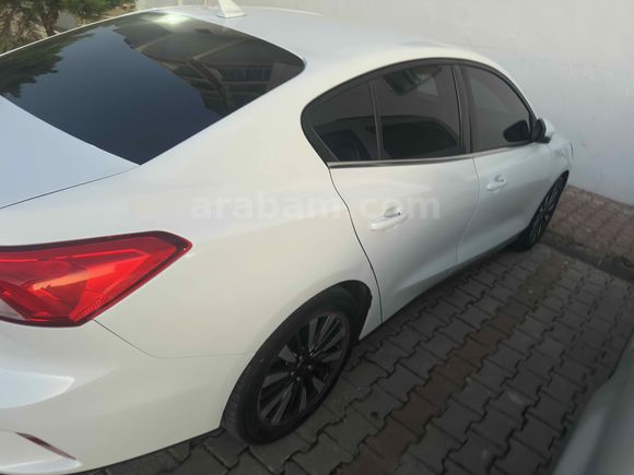 Sahibinden Ford Focus 1.5 EcoBlue Titanium Stil 2023 Model 
