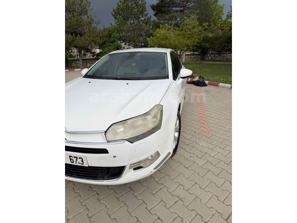 Sahibinden Citroen C5 1.6 e-HDi Confort 2012 Model  302000 km Beyaz