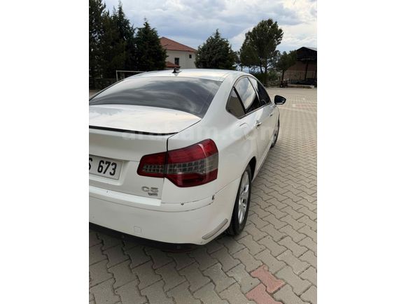 Sahibinden Citroen C5 1.6 e-HDi Confort 2012 Model  302000 km Beyaz
