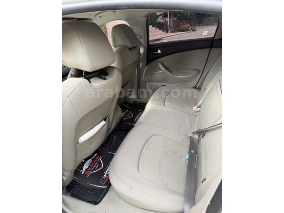 Sahibinden Citroen C5 1.6 e-HDi Confort 2012 Model  302000 km Beyaz