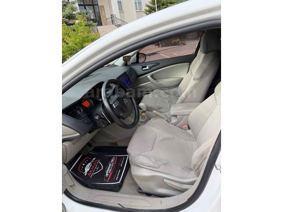 Sahibinden Citroen C5 1.6 e-HDi Confort 2012 Model  302000 km Beyaz