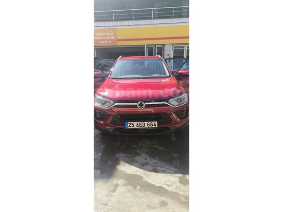 Sahibinden Ssangyong Korando 1.5 G Limited 2022 Model  65.000 km Bordo