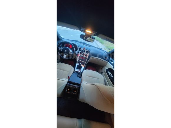 Sahibinden Alfa Romeo 159 1.9 JTDm Distinctive 2007 Model