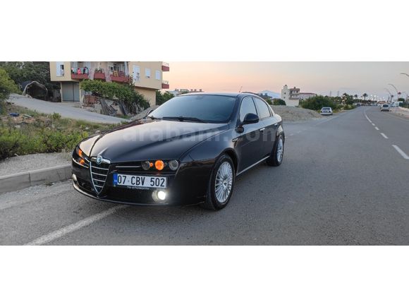 Sahibinden Alfa Romeo 159 1.9 JTDm Distinctive 2007 Model