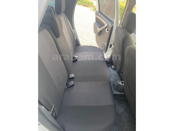 Sahibinden Dacia Duster 1.5 dCi Laureate  4x2 2013 Model  168870 km Beyaz