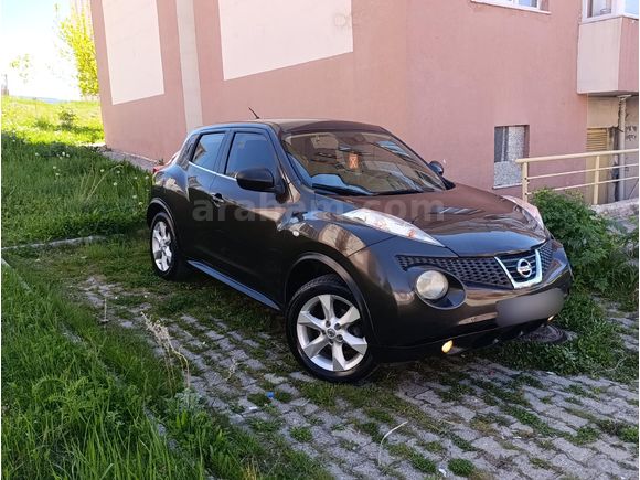 Nissan Juke 1.6 Tekna )