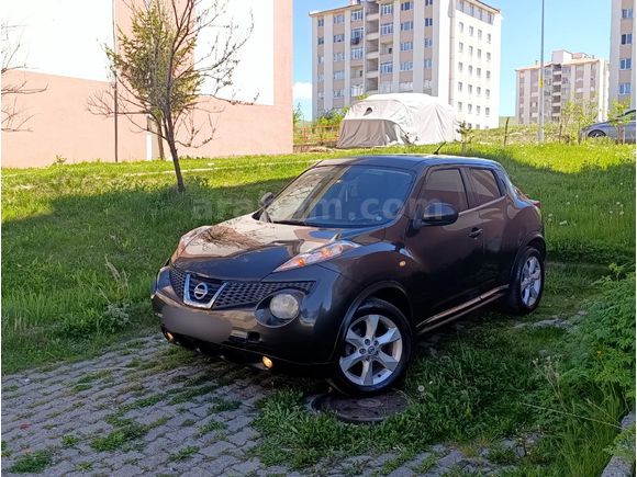 Nissan Juke 1.6 Tekna )