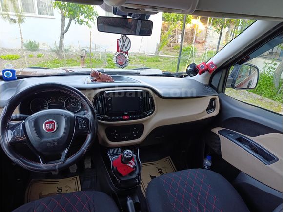 Sahibinden Fiat Doblo Combi 1.6 Multijet Premio Plus 2022 Model  112.000 km Kırmızı