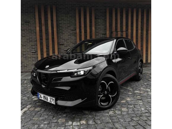 Sahibinden Alfa Romeo Junior Ibrida 1.2 speciale 2024 Model 