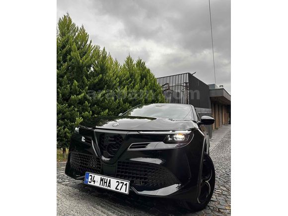 Sahibinden Alfa Romeo Junior Ibrida 1.2 speciale 2024 Model 