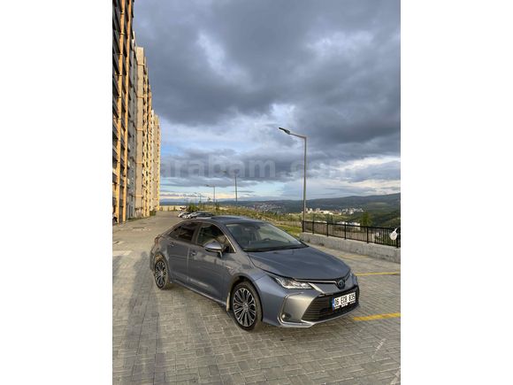 Sahibinden Toyota Corolla 1.8 Hybrid Flame X-Pack 2021 Model Ankara 130.500 km Gri (metalik)