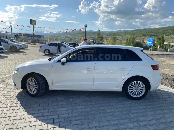 Sahibinden Audi A3 Sportback 1.6 TDI Ambiente 2013 Model 
