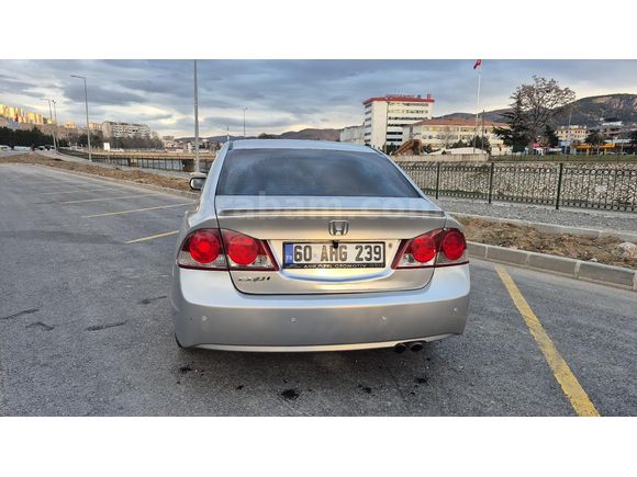 Sahibinden Honda Civic 1.6i VTEC Premium 2009 Model