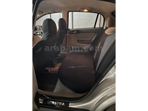 Değişensiz Hasar Kayıtsı Opel Astra