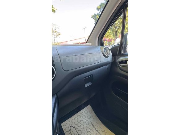 SARAY OTO’DAN 2017 MODEL PEUGEOT PARTNER ZENİTH 138.000KM 