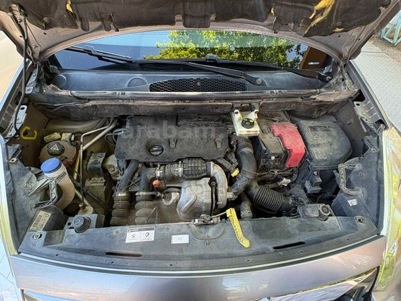SARAY OTO’DAN 2017 MODEL PEUGEOT PARTNER ZENİTH 138.000KM 