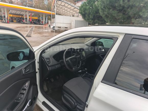 Sahibinden Hyundai i20 1.2 MPI Elite 2016 Model 