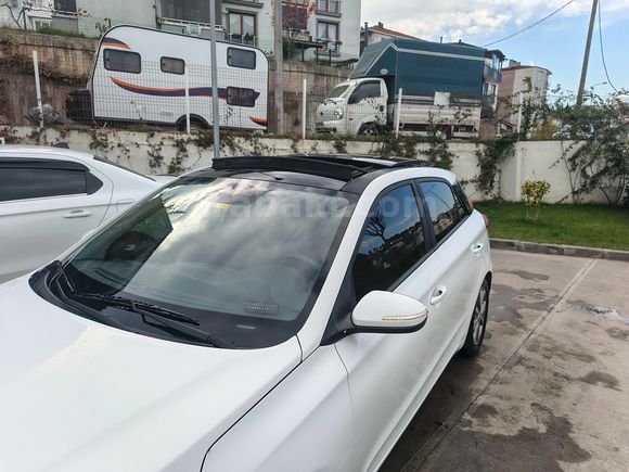 Sahibinden Hyundai i20 1.2 MPI Elite 2016 Model 