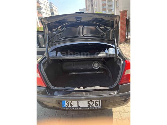 Sahibinden Renault Clio 1.4  Benzin&Lpg (Klimasız) 
