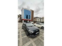 Öğretmenden 1600KM'de  Hyundai i20 1.0 T-GDI Style 2025 Model 