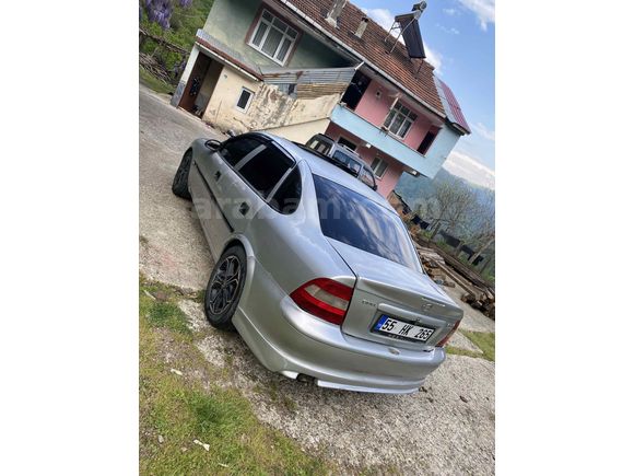 Sahibinden Opel Vectra 1.6 GL 1996 Model 