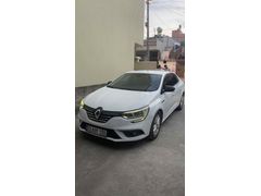 Sahibinden Renault Megane 1.5 dCi Touch 2017 Model  179.000 km Beyaz